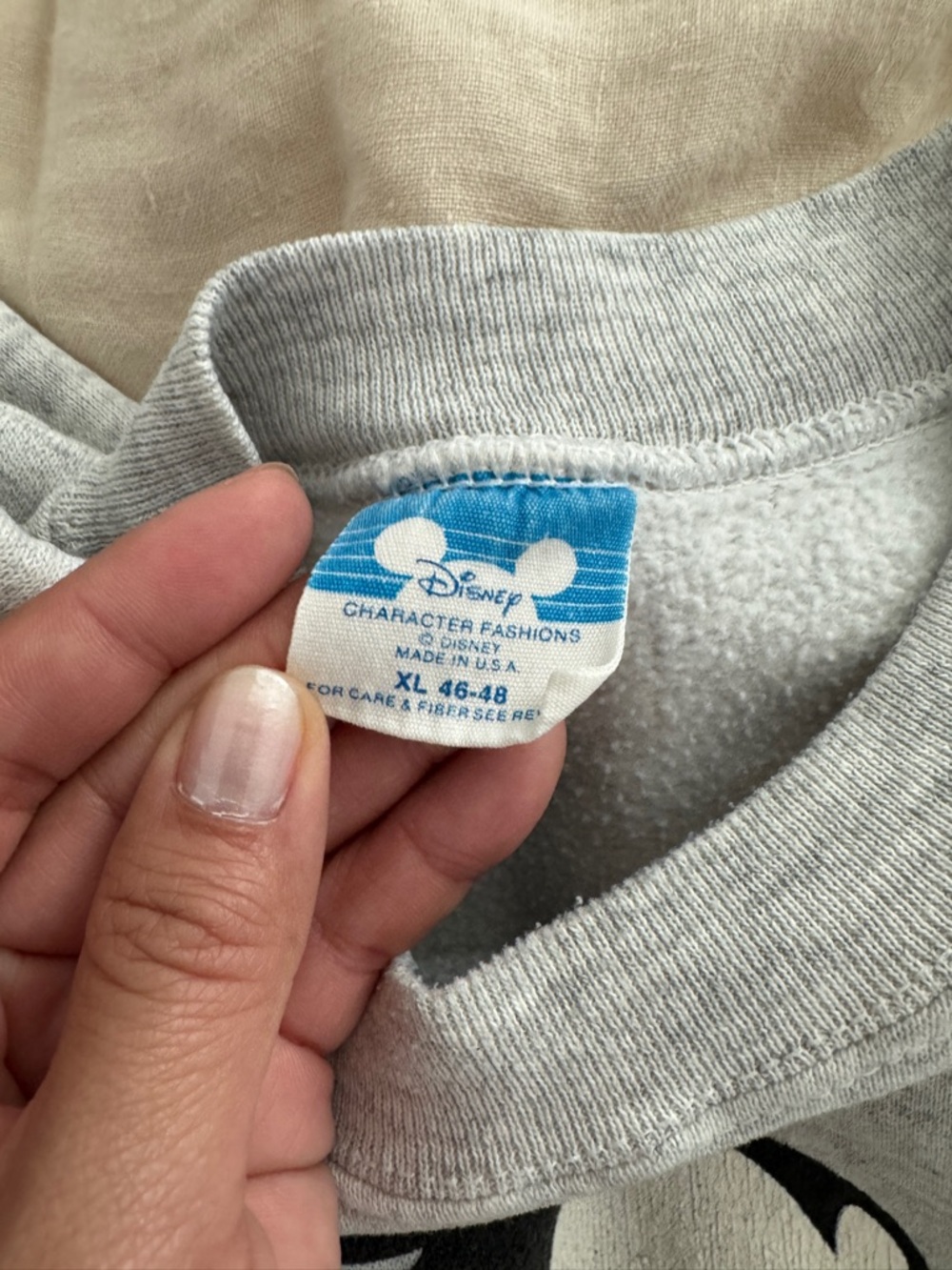Vintage Disney Mickey Sweatshirt Sleeves Cut - Picture 6 of 7
